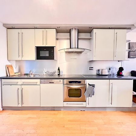 Great River Thames View Entire Apartment In The Most Central Лондон Екстериор снимка